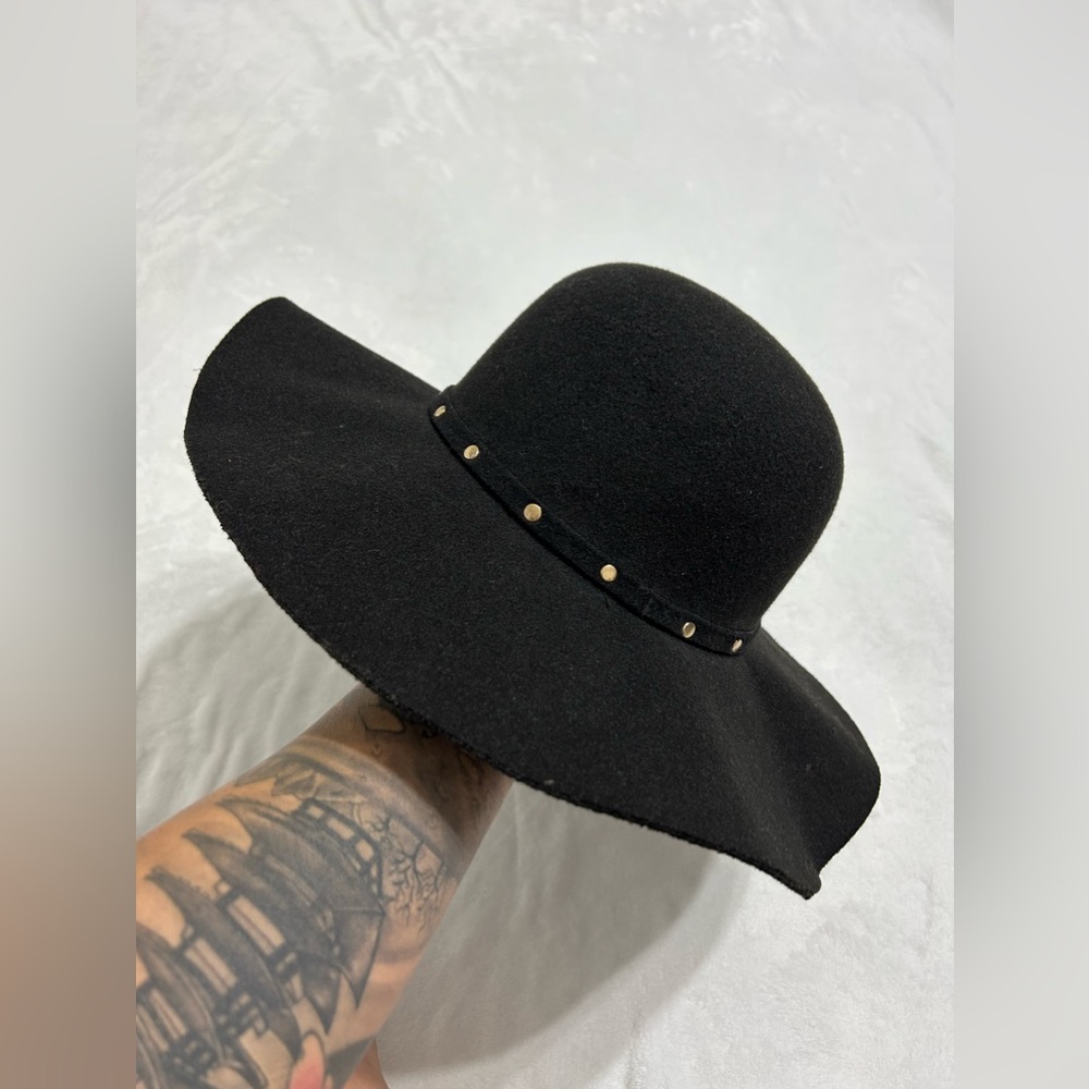 Black hat